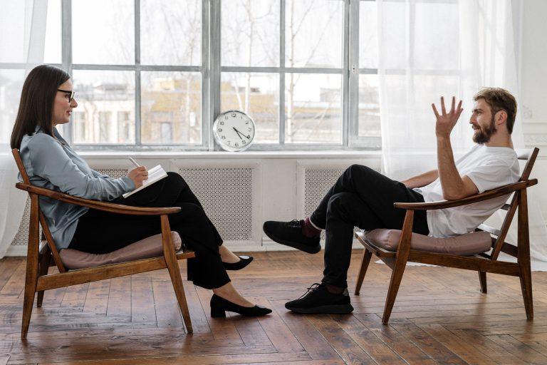 Sesión de psicoterapia para adultos en Salamanca